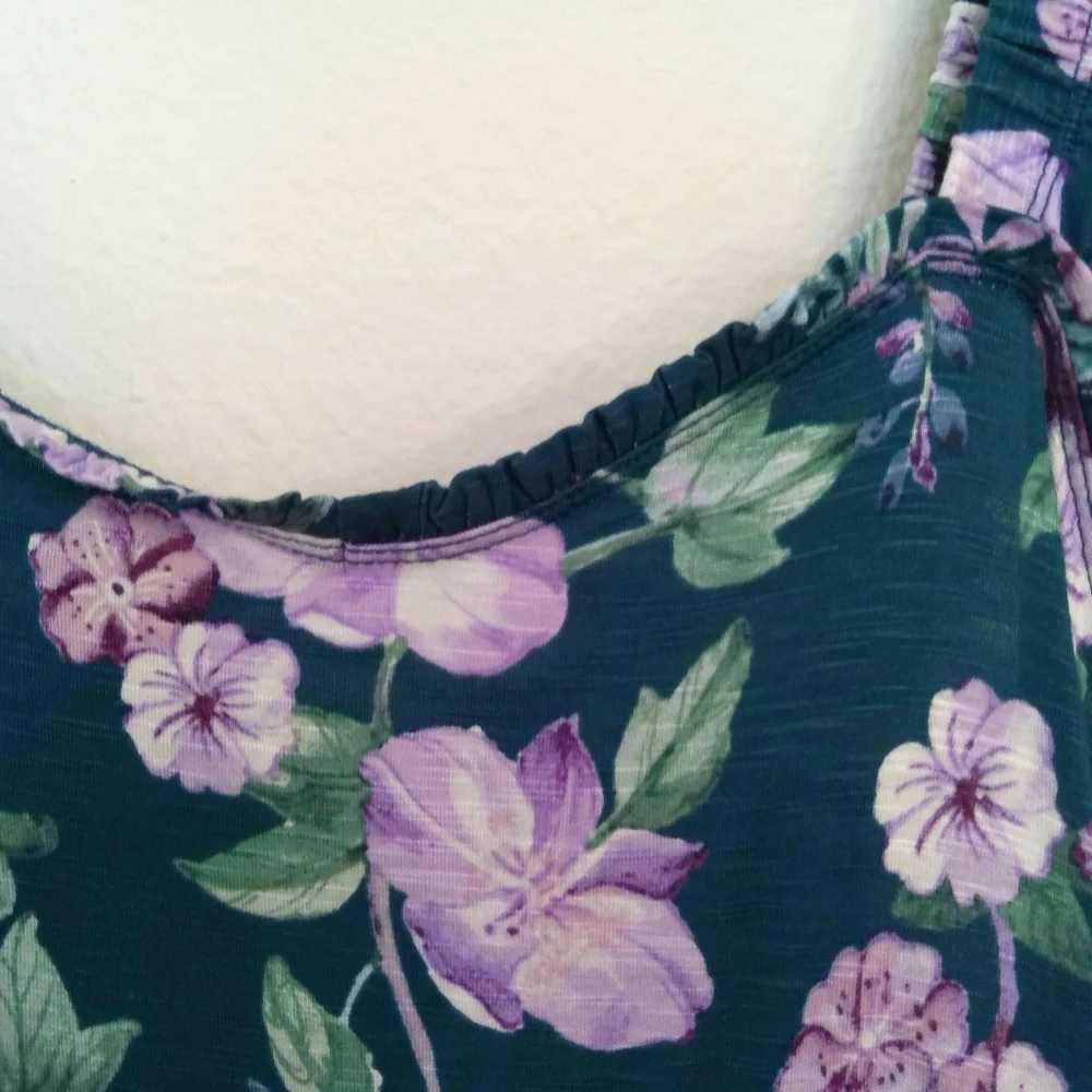 TORRID TOP - Picture 6 of 11